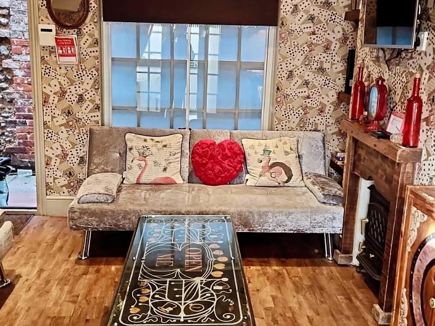 Looking Glass Cottage 브라이턴 영국