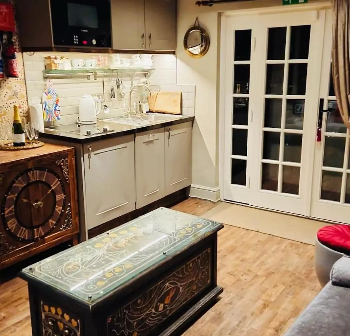 Apartman Looking Glass Cottage Brighton