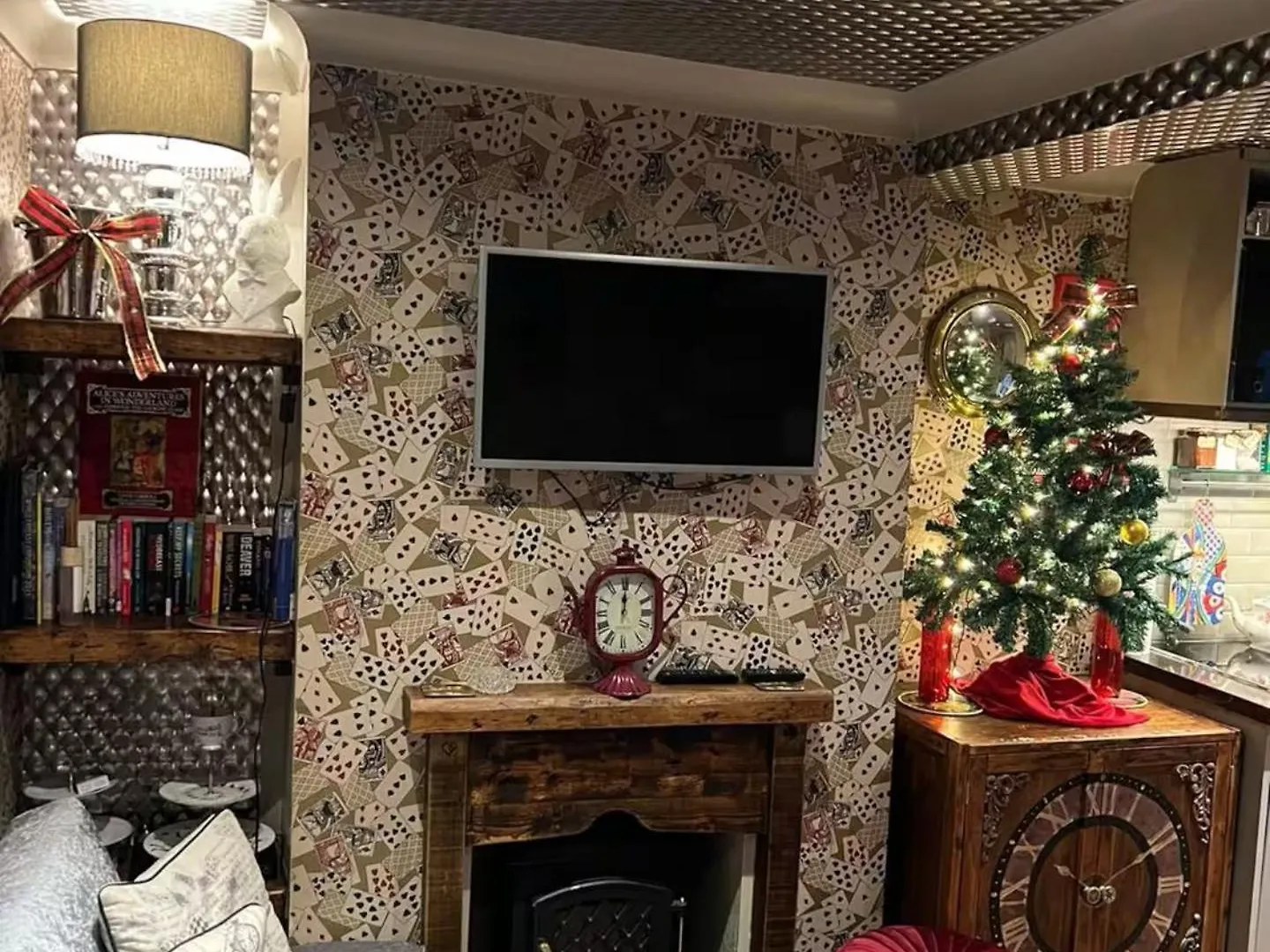 Looking Glass Cottage Brighton Apartman